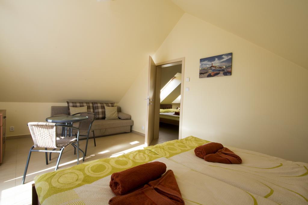 Penzion Admiral Trebon Room photo